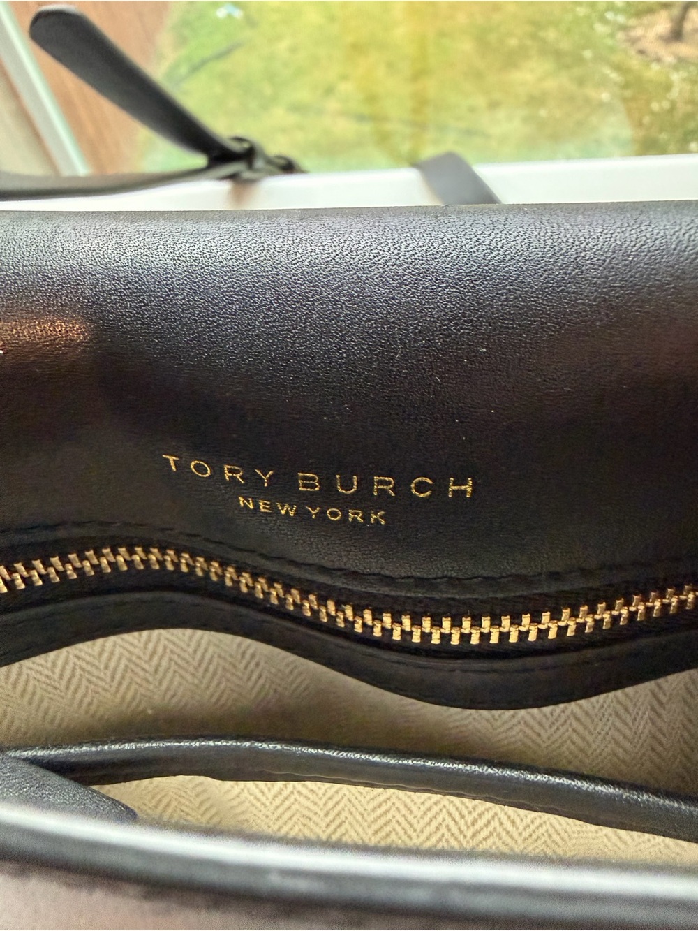 Tory Burch Black Leather Crossbody with Gold Logo Medallion - Picture 9 of 11